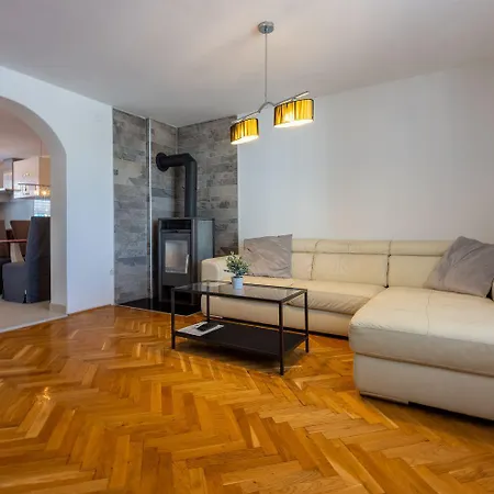 Herrliches Nur 600 Meter Zum Mit Meerblick, Pool, Grill, Waschmaschine Apartament *
