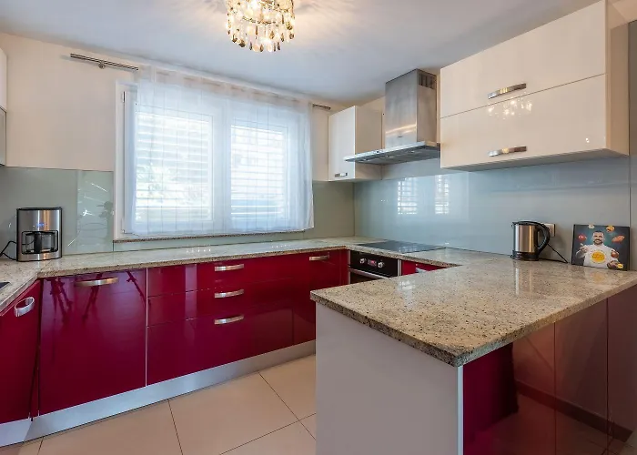 Herrliches Nur 600 Meter Zum Mit Meerblick, Pool, Grill, Waschmaschine Appartement Crikvenica