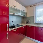 Herrliches Nur 600 Meter Zum Mit Meerblick, Pool, Grill, Waschmaschine Apartament Crikvenica